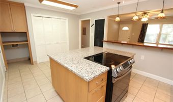 819 James St, Apex, NC 27502