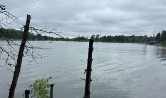 8907 N SHORE Dr, Amherst Junction, WI 54407