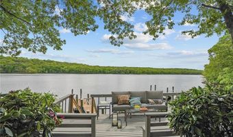236 Indian Trl, Narragansett, RI 02874