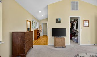 1011 Canyon Park Dr, Ashland, OR 97520