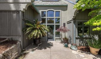 500 Ashland Loop Rd, Ashland, OR 97520
