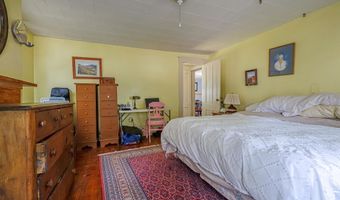 16 Francestown Rd, Bennington, NH 03442