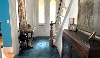 17 James St, Bangor, ME 04401