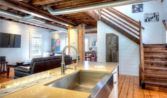 75 Mary St, Newport, RI 02840