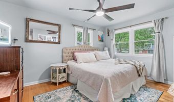 925 S Chestnut Ave, Arlington Heights, IL 60005