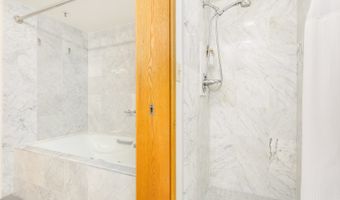 1330 Ala Moana Blvd 1308, Honolulu, HI 96814