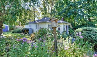 47 Wake Robin Trl, Narragansett, RI 02874