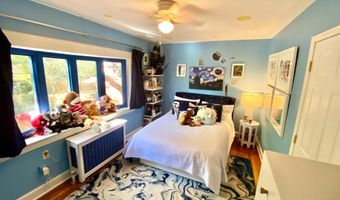 4402 RESERVOIR Rd NW, Washington, DC 20007