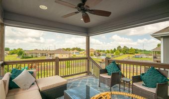 6994 141st St, Basehor, KS 66007