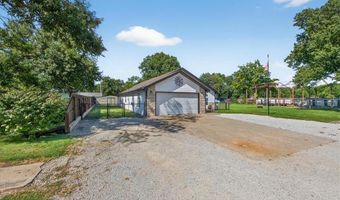 520 E 2nd St, Adrian, MO 64720