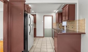 9299 Becker Ave, Allen Park, MI 48101