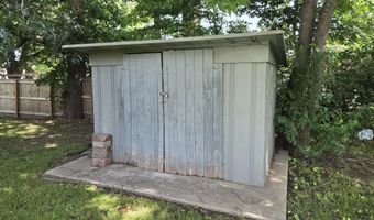 830 S Park Ave, Aurora, MO 65605