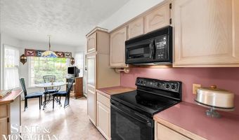 9017 Stone Rd, Algonac, MI 48001