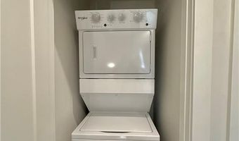 192 Chestnut Cir, Atlanta, GA 30342
