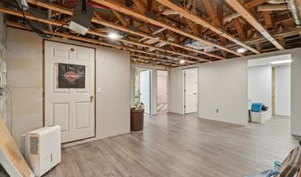 5230 Laubert Rd, Atwater, OH 44201
