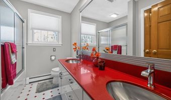 22 Mcrayne Hill Rd, Billerica, MA 01821