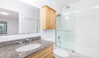 3 Ashford Dr 3, Avon, CT 06001