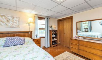 16 Clark Island Rd, Amherst, NH 03031
