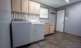 1114 Foxmoor Ln, Ashland, OH 44805