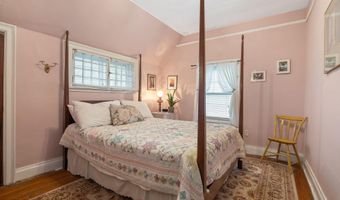 109 S Lake Ave, Albany, NY 12208