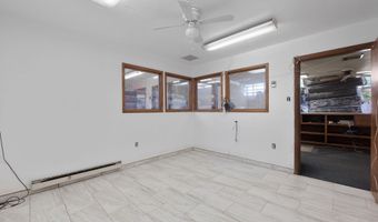 221 BROADWAY Blvd SE, Albuquerque, NM 87102