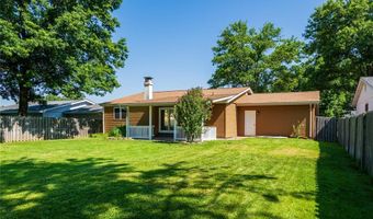 830 Westrun Dr, Ballwin, MO 63021