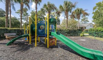 6 Duck Branch Ct, Beaufort, SC 29902