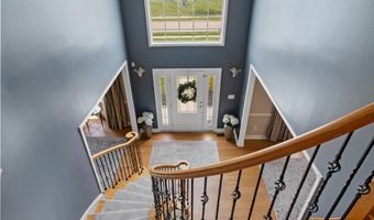33 WATERTON Dr, Bear, DE 19701