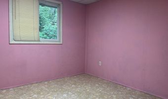 271 Pownal Rd, Auburn, ME 04210
