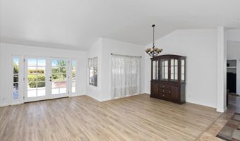 878 Rivertree Dr, Oceanside, CA 92058