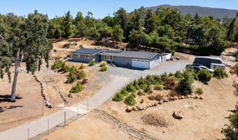 2855 N Victoria Dr, Alpine, CA 91901
