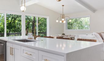 139 LAURA Ct, Basye, VA 22810