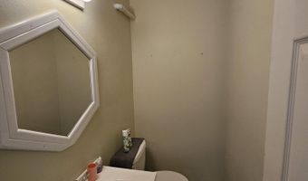 16427 Farm Road 2007, Aurora, MO 65605