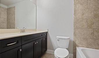 1097 Township Sq, Alpharetta, GA 30022