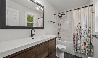 220 Mariner Dr, Anchorage, AK 99515