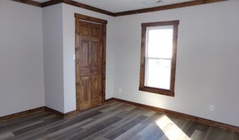 217 S 8TH St, Boonville, IN 47601