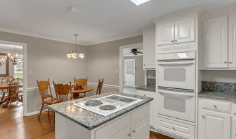 2518 E Doublegate Dr, Albany, GA 31721