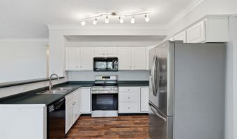 1036 Spanish Lake Dr, Avon, IN 46123