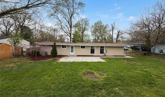 510 Wicklow Dr, Ballwin, MO 63021