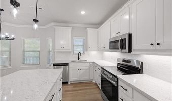 22 Magrath Ln, Bella Vista, AR 72715