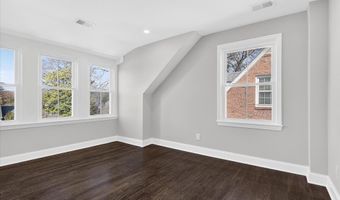 1607 N GLEBE Rd, Arlington, VA 22207