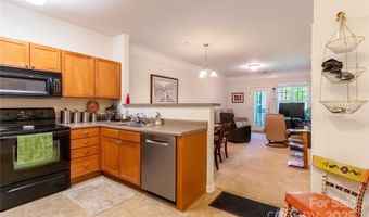 332 Appeldoorn Cir, Asheville, NC 28803