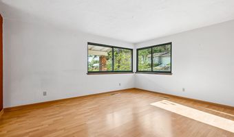 1015 Oneida Cir, Ashland, OR 97520