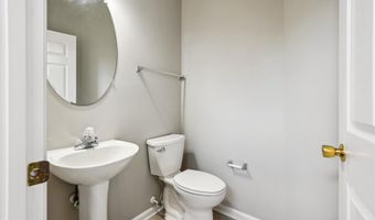 20 HARBOUR HEIGHTS Dr 20, Annapolis, MD 21401