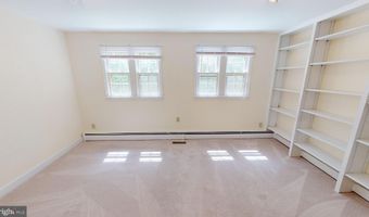 4740 34TH St N, Arlington, VA 22207
