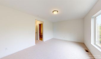 2741 Bristol Ridge Dr, Ann Arbor, MI 48105