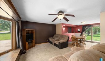 2013 E Sylvan Cir, Brandon, SD 57005