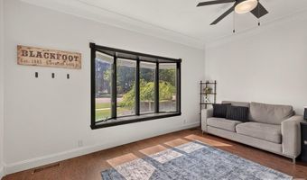 359 S Shilling Ave, Blackfoot, ID 83201