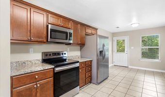 390 Rosalie Maria Dr, Biloxi, MS 39531