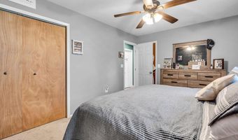 5 Midship Dr, Barnegat, NJ 08005